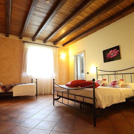 Agriturismo Creta Rossa Torre di Ruggiero المظهر الخارجي الصورة