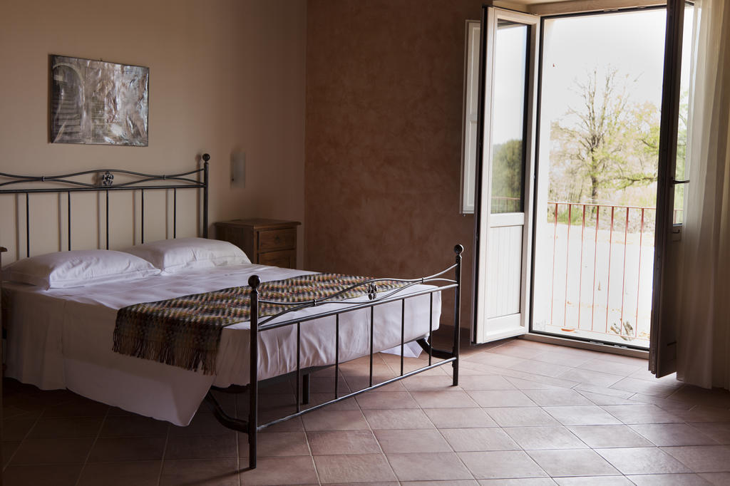 Agriturismo Creta Rossa Torre di Ruggiero المظهر الخارجي الصورة