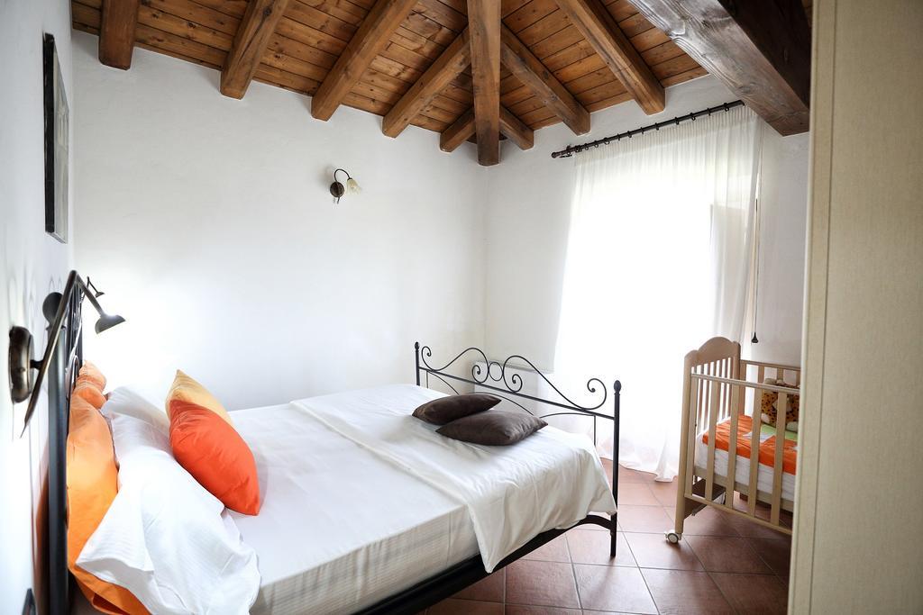 Agriturismo Creta Rossa Torre di Ruggiero المظهر الخارجي الصورة