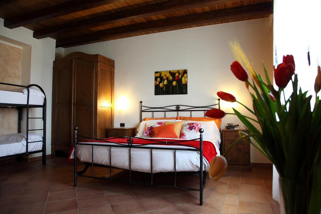 Agriturismo Creta Rossa Torre di Ruggiero المظهر الخارجي الصورة