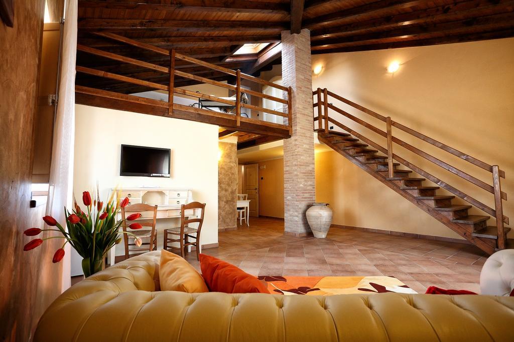 Agriturismo Creta Rossa Torre di Ruggiero المظهر الخارجي الصورة
